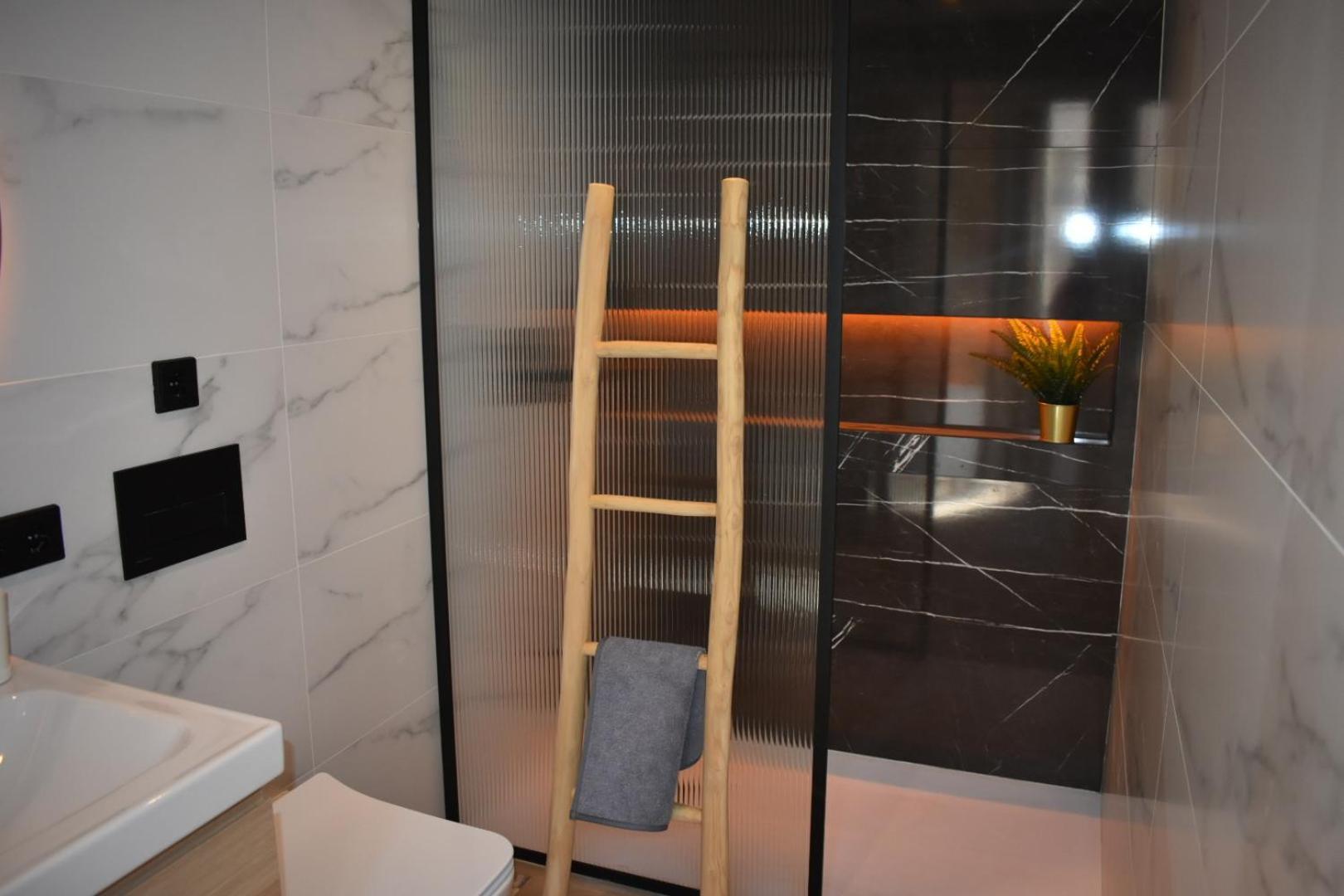 אונטיניינט Apartments & Boutique Meraki מראה חיצוני תמונה